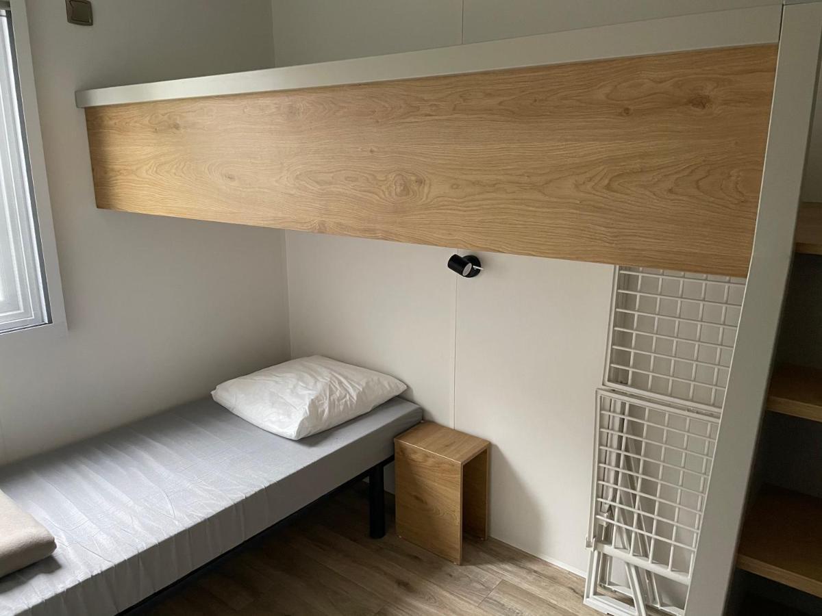 Mobilhome Tout Confort R10 Domaine De Lanniron Quimper Exterior foto